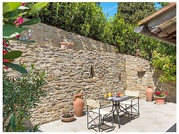 Villa Rinaldo Comfortable Holiday Residence