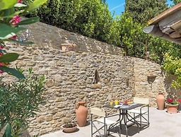 Villa Rinaldo Comfortable Holiday Residence