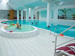 8 Person Holiday Home on a Holiday Park in Romo