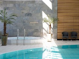 8 Person Holiday Home on a Holiday Park in Romo