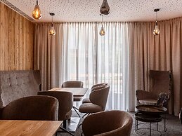 Modern Holiday Apartment With 2 Bedrooms in Fugen