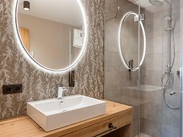 Modern Holiday Apartment With 2 Bedrooms in Fugen