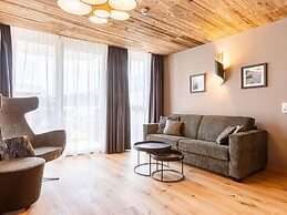 Modern Holiday Apartment With 2 Bedrooms in Fugen