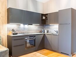 Modern Holiday Apartment With 2 Bedrooms in Fugen