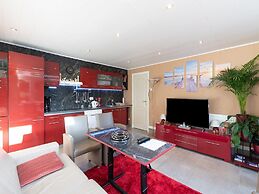 Ground-floor Flat Near the sea