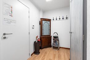 Central Stay w/ Full Kitchen