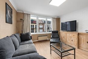Central Stay w/ Full Kitchen