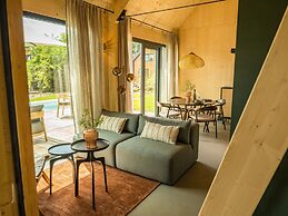 Luxurious Holiday Home With Private Pool