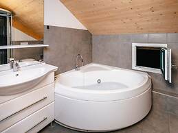 Chalet Prinz Comfortable Holiday Residence