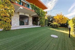 Villa Near Lake Garda With Private Pool