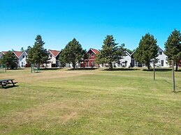 10 Person Holiday Home on a Holiday Park