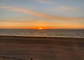 Apartment on Zeedijk With Stunning Sea View