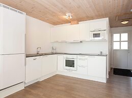 6 Person Holiday Home on a Holiday Park in Blavand