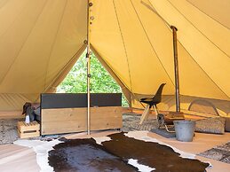 Tent Lodge in Twijzel Near Town Center
