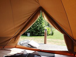 Tent Lodge in Twijzel Near Town Center
