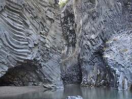 Pool House Giulia Comfortable Holiday Residence