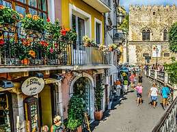 Pool House Giulia Comfortable Holiday Residence