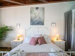 Pool House Giulia Comfortable Holiday Residence