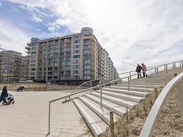 Apartment With Frontal Sea-views