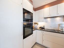 Apartment With Frontal Sea-views