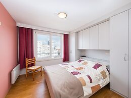 Apartment With Frontal Sea-views