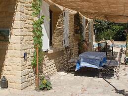 Camargue Modern Retreat