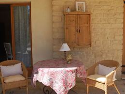 Camargue Modern Retreat