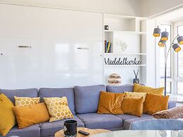 Apartment With Beautiful Sea-view