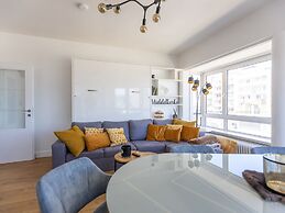 Apartment With Beautiful Sea-view