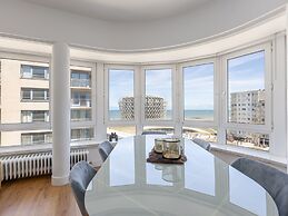 Apartment With Beautiful Sea-view