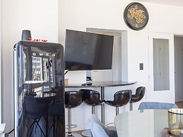 Apartment With Beautiful Sea-view