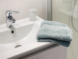 Renovated Apartment With a top Location on a Dike