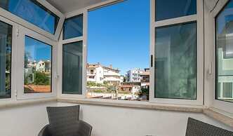 Donatella -apt 1- 10m van het Strand