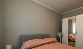 Donatella -apt 1- 10m van het Strand