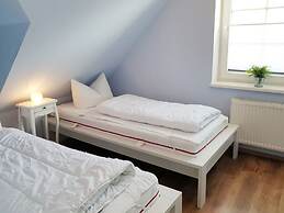 Achtern Diek Modern Retreat