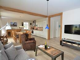 Feuerstein House Monchgut