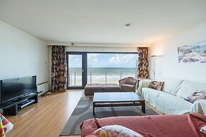 Apartment on the 8th Floor With sea View
