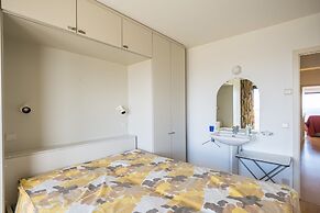 Apartment on the 8th Floor With sea View