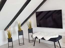 See & So Modern Retreat