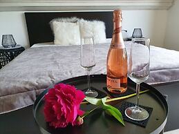 See & So Modern Retreat