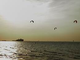 Seeperle Modern Retreat