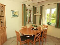 Seeperle Modern Retreat