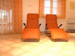 Seeperle Modern Retreat