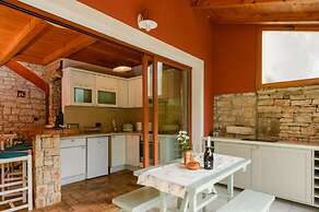 Polai Comfortable Holiday Residence