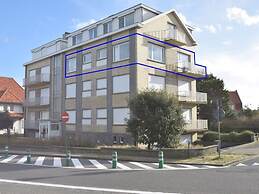 Du Parc 006 Spacious Apartment in De Haan