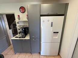 Modern Villa Flovin With Swimming Pool