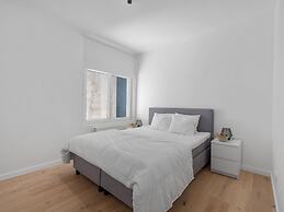 Renovated Apartment for Family