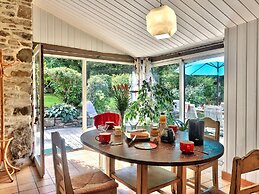 Cosy Holiday Home in Huelgoat With Terrace