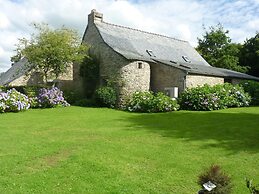 Cosy Holiday Home in Huelgoat With Terrace