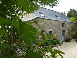 Cosy Holiday Home in Huelgoat With Terrace